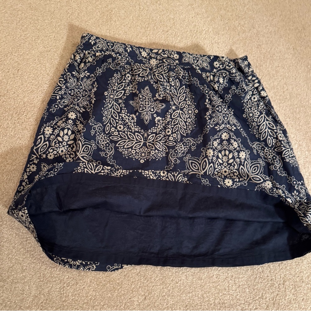 G.H. Bass & Co. Navy and White A-Line Skirt - Picture 4 of 7